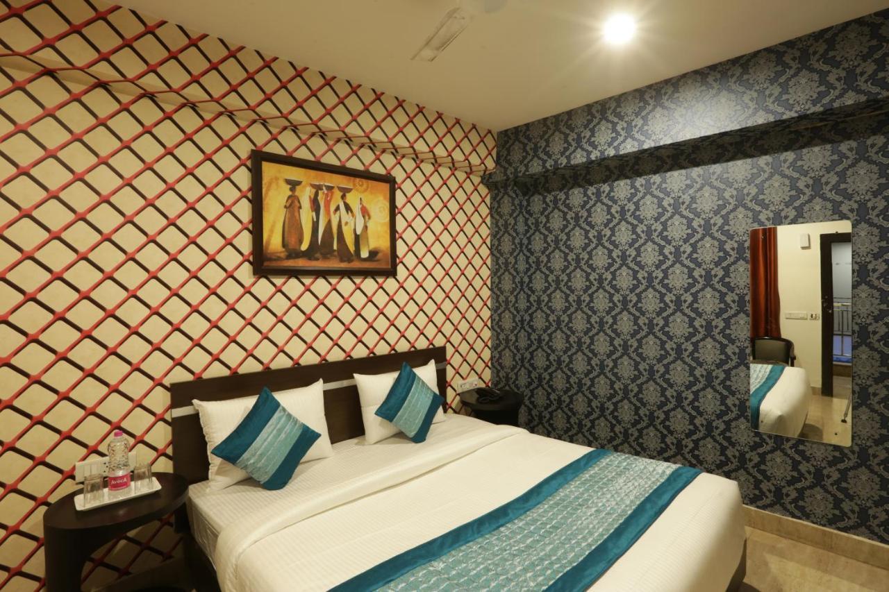 Hotel Airport Star New Delhi Exterior photo